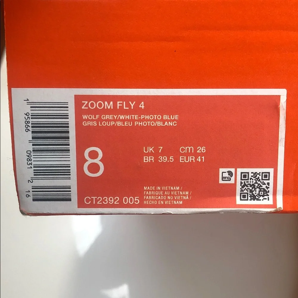 NWOB Nike Zoom Fly 4 Sneaker Men Size 8 Grey White Blue Running Wolf CT2392-005
